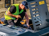 Oulu, Telakoneen merkkihuolto Simerin tiloissa