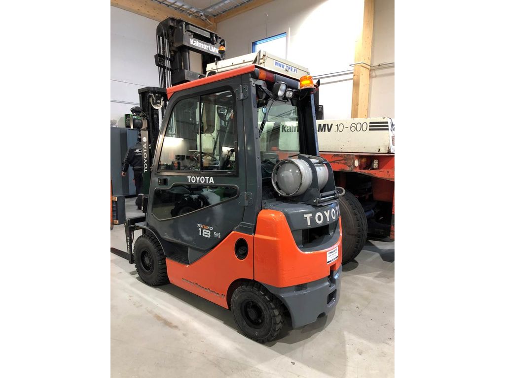 toyota-02-8fgf18,9ac12190.jpg