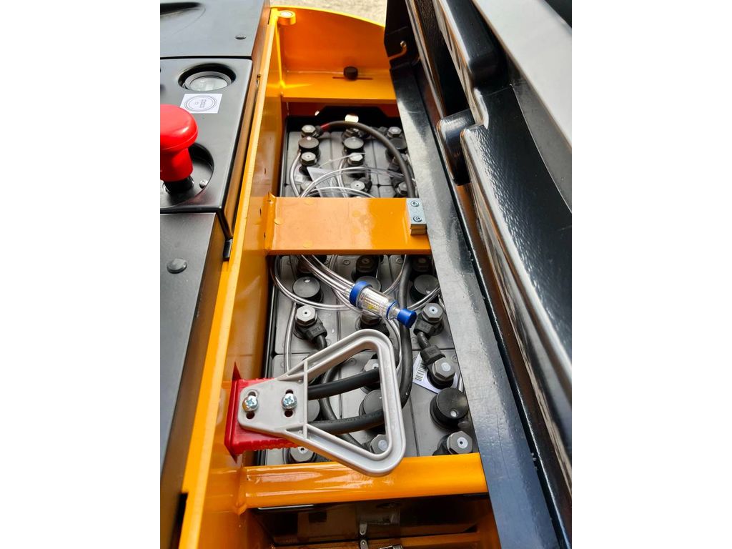 hyundai-15esr,ee2d9a3d.jpg