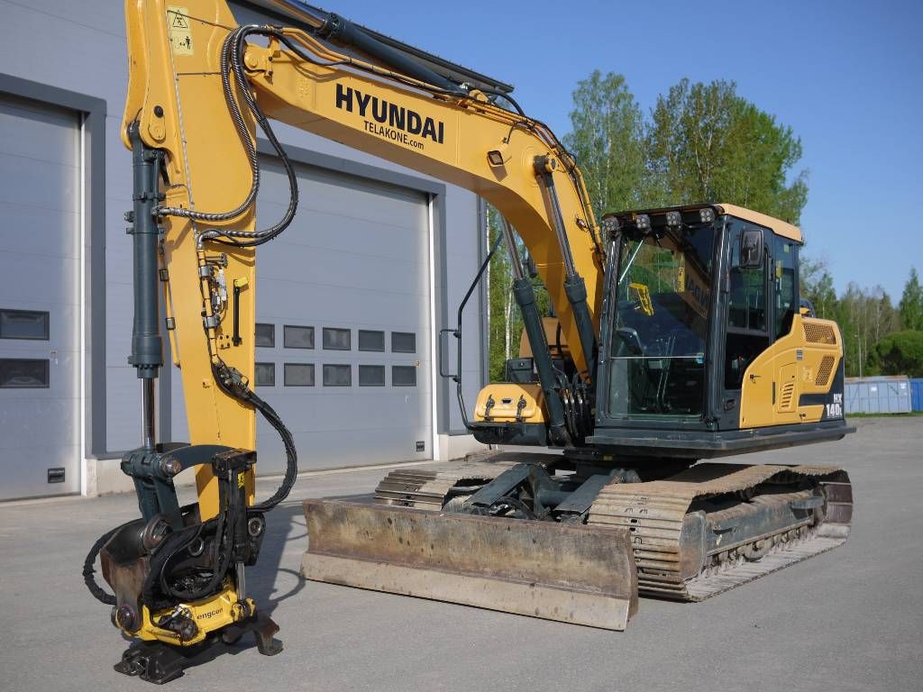 hyundai-hx-140-l,952b096a.jpg