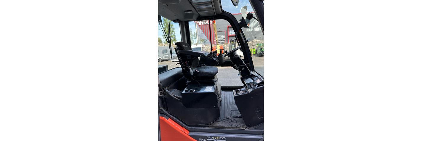 toyota-02-8fdf25,cf9b7b82.jpg