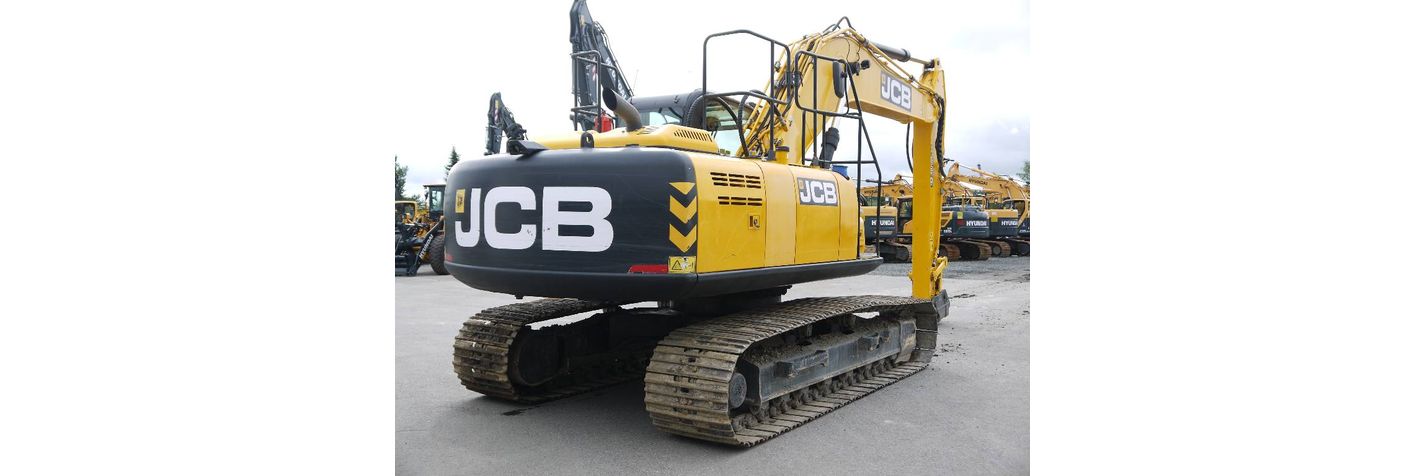 jcb-js-210-lc,e6ec1742.jpg