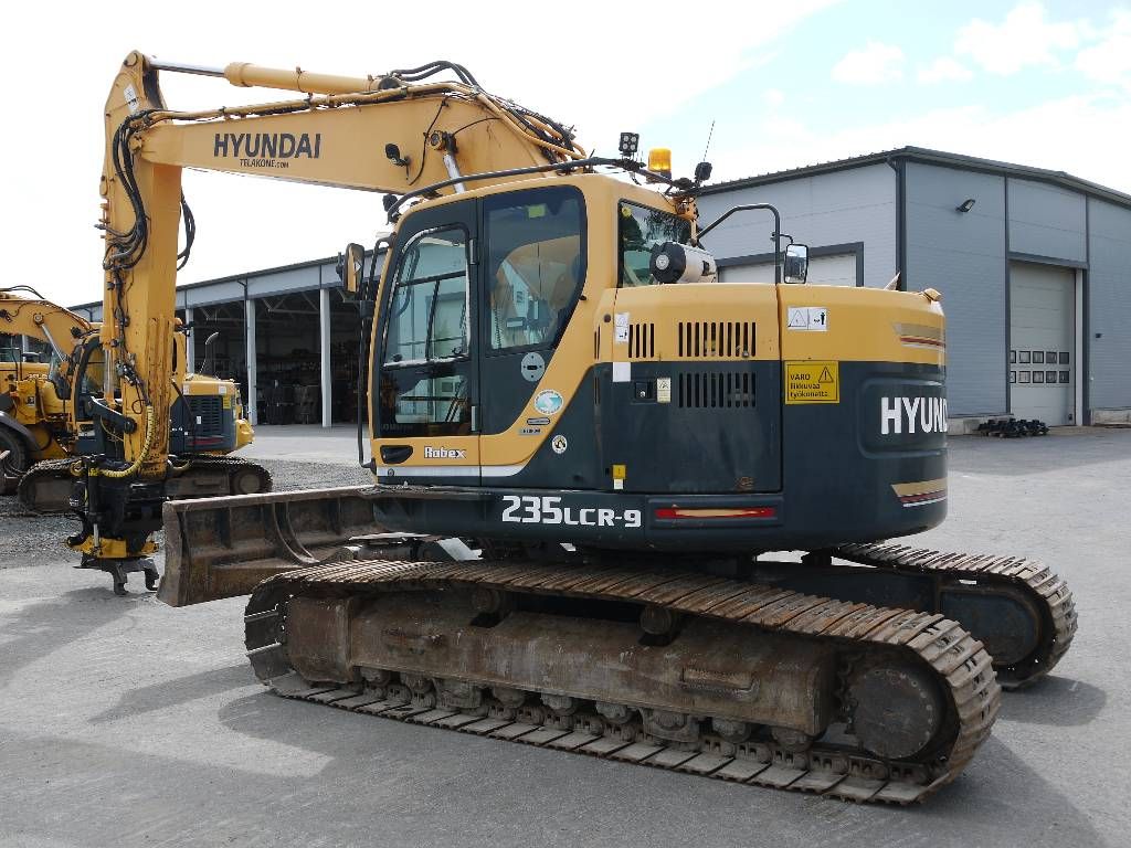 hyundai-r-235-lcrd-9,12fc5c53.jpg