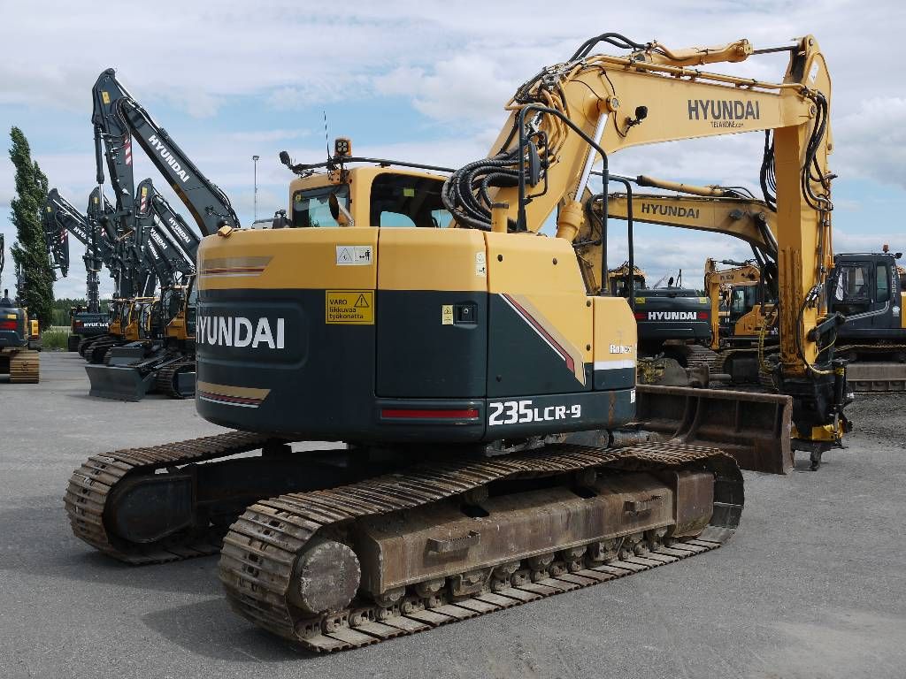hyundai-r-235-lcrd-9,fa35e0fc.jpg