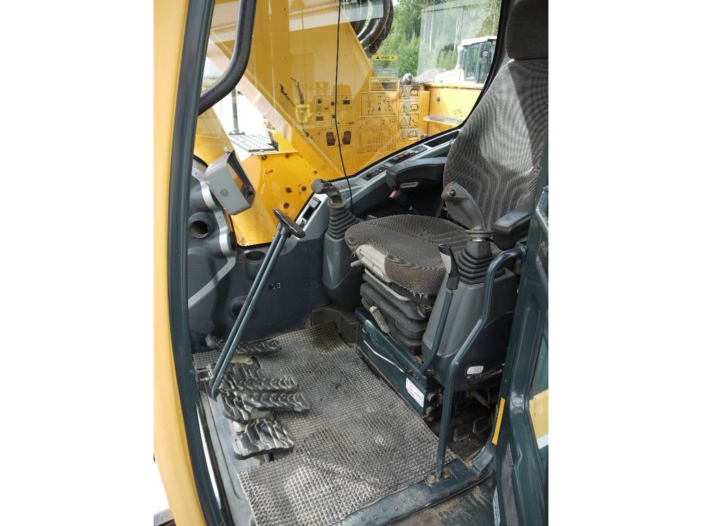 hyundai-r-235-lcrd-9,2f250d8e.jpg