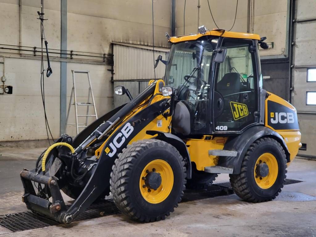 jcb-409,e96d03ae.jpg