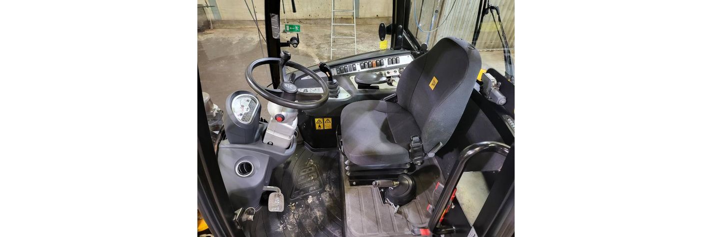 jcb-409,bfca810d.jpg