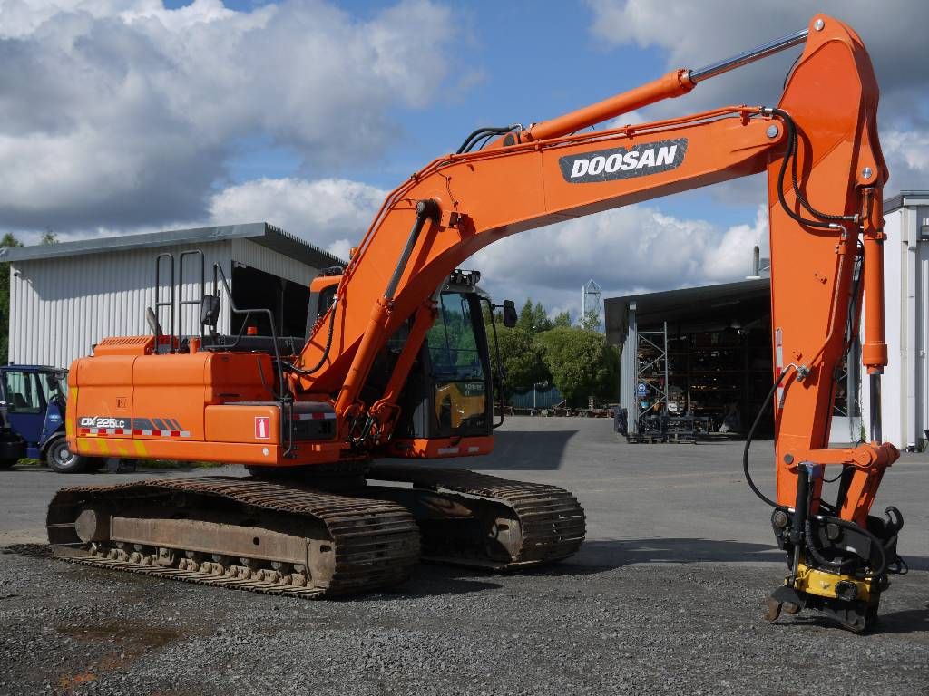 doosan-dx-225-lc-3,827e9e00.jpg