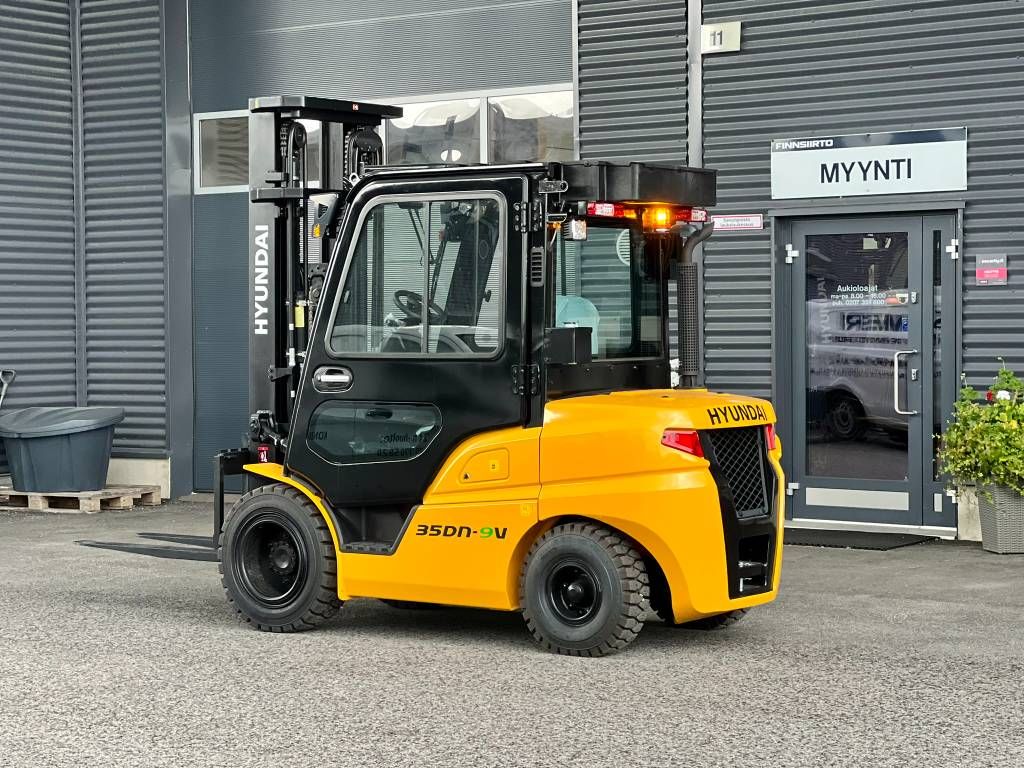 hyundai-35dn-9v,7576af02.jpg
