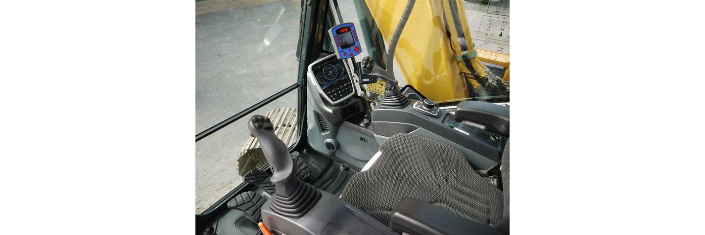 hyundai-hx-140-l,9ccefc14.jpg