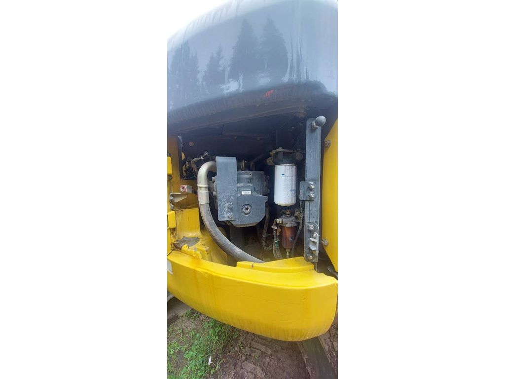 komatsu-pc-228-uslc,6706d6bf.jpg