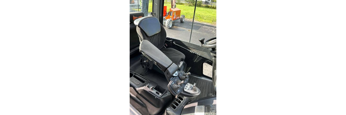 still-rx70-30,5dfd165a.jpg