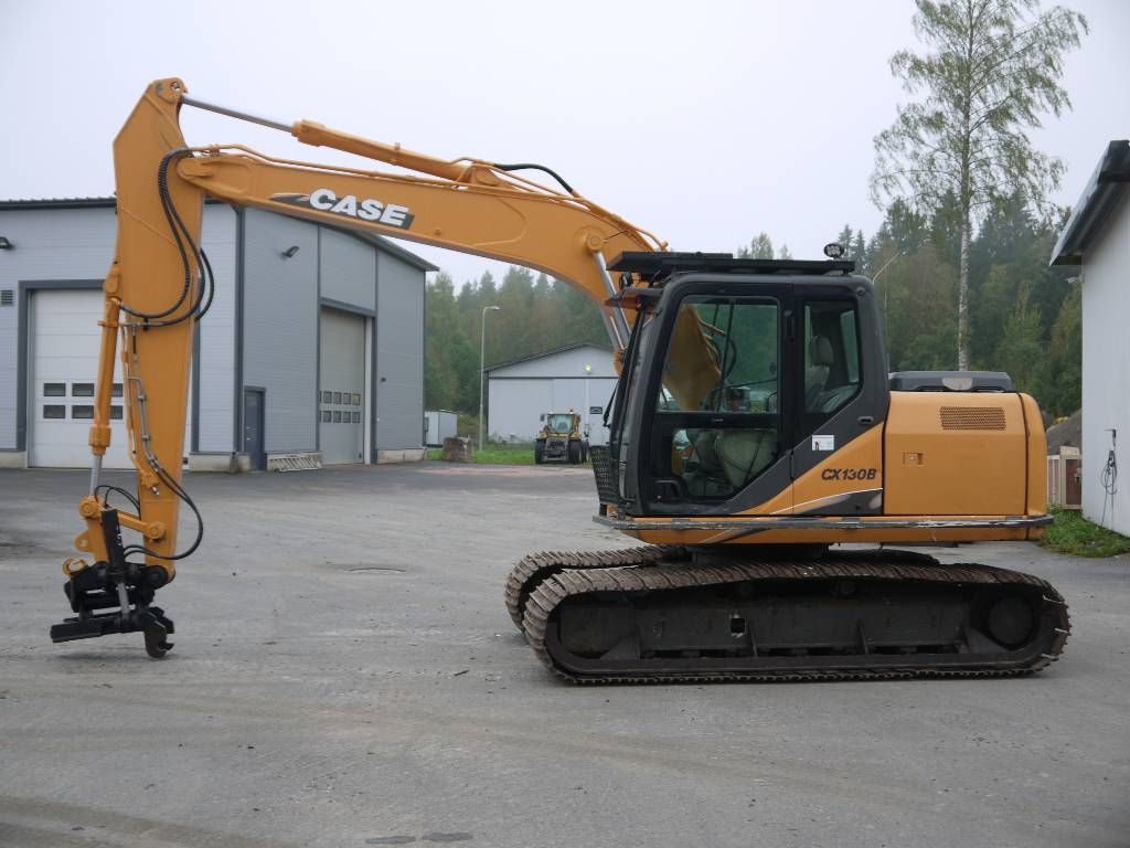 case-cx-130-b,eb98424b.jpg