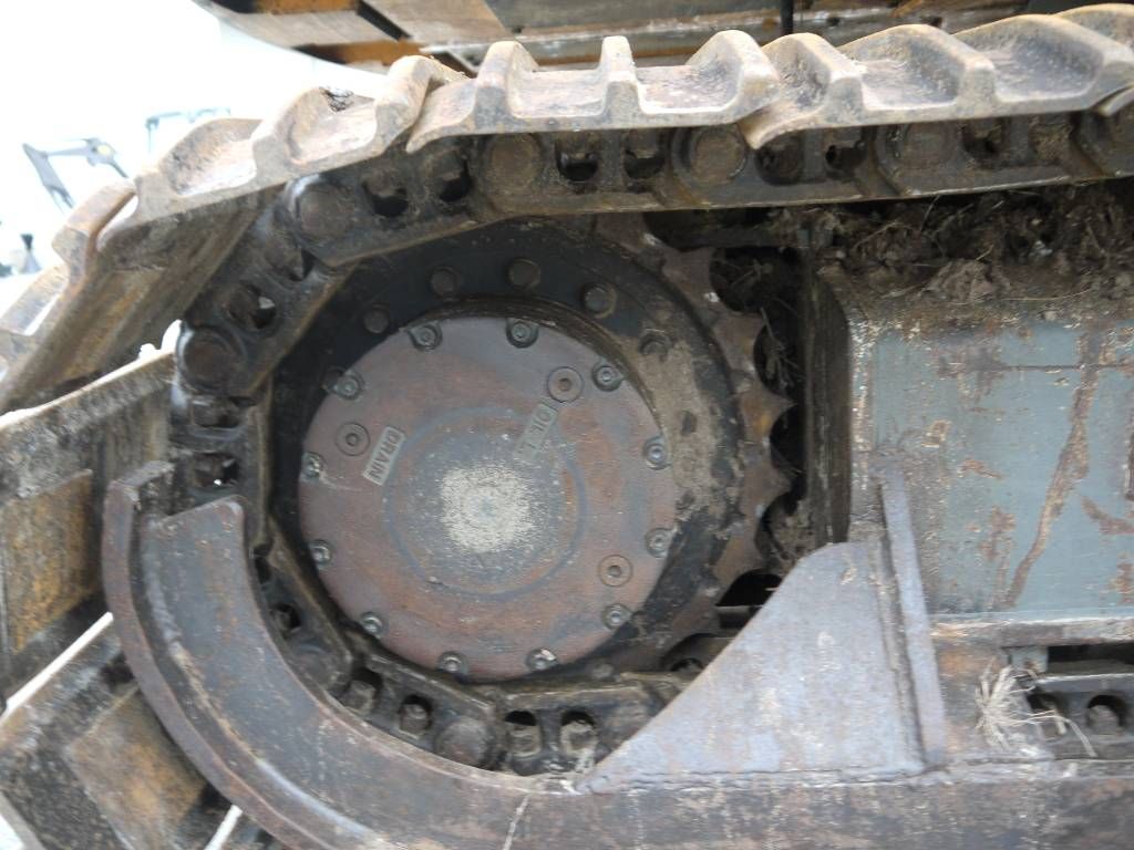 case-cx-130-b,cf0cf16f.jpg