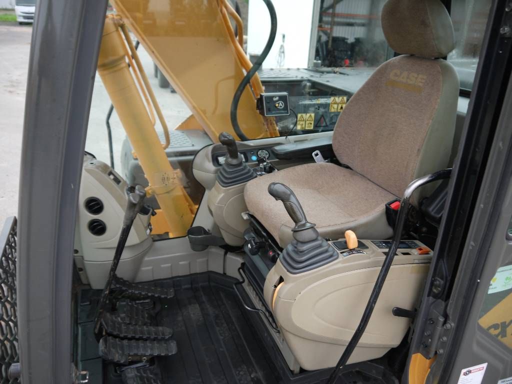 case-cx-130-b,208cf8e8.jpg