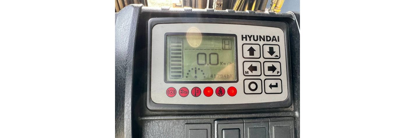 hyundai-15bt-7,861d3c67.jpg