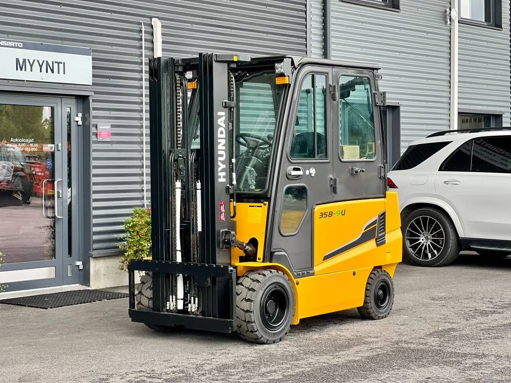 hyundai-35b-9u,2a841830.jpg