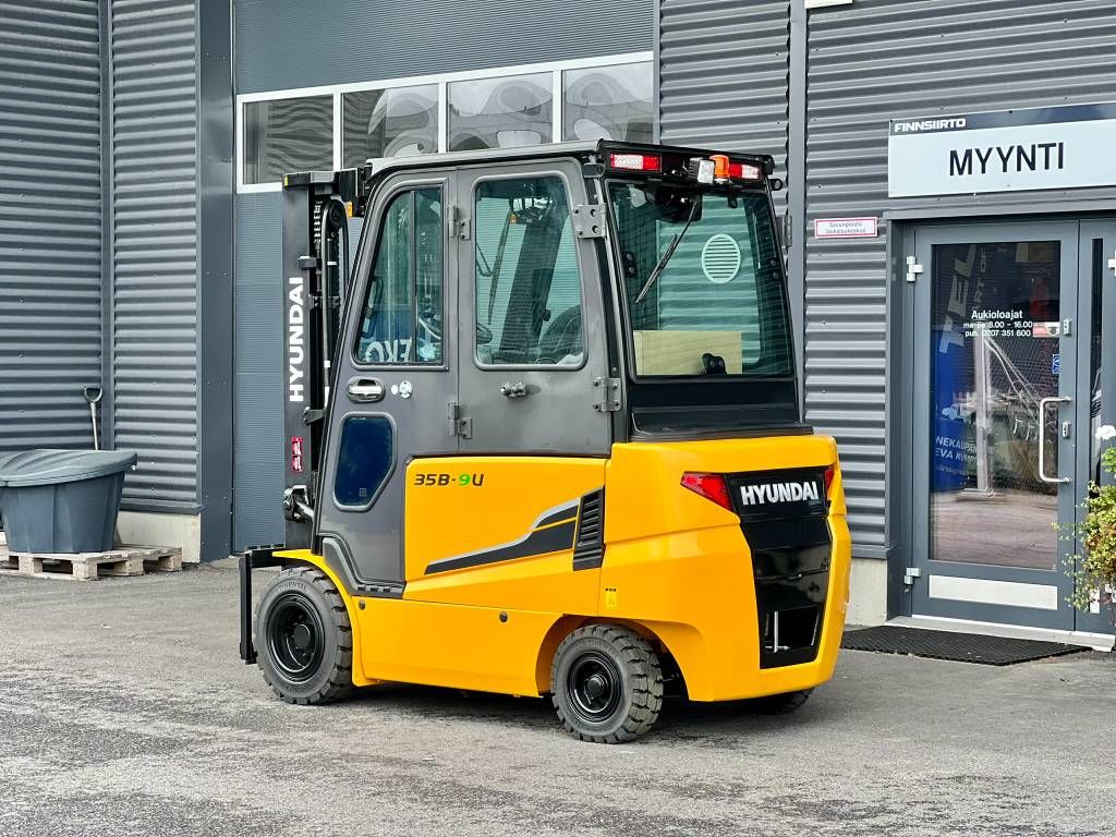 hyundai-35b-9u,5b2bd4aa.jpg