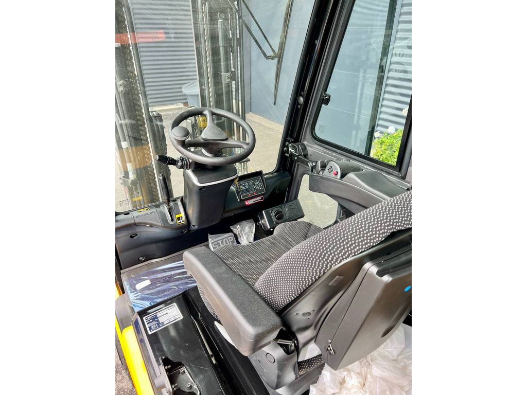 hyundai-35b-9u,ef386a16.jpg