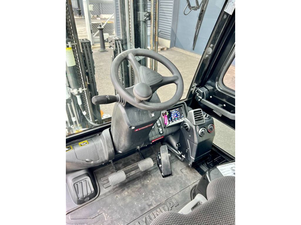 hyundai-25d-9v,53561fb2.jpg