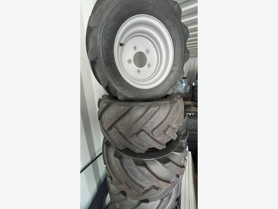 Avant 23x10.50-12 rengas vanteella 5-pult TR-kuvio