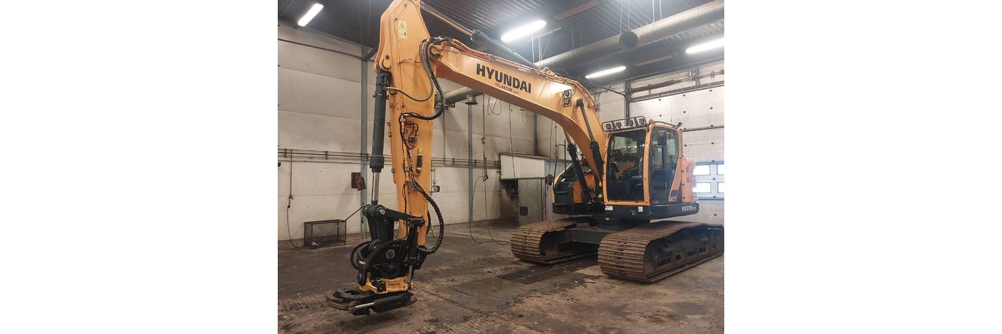 hyundai-hx-235-lcr,e7f2aeec.jpg
