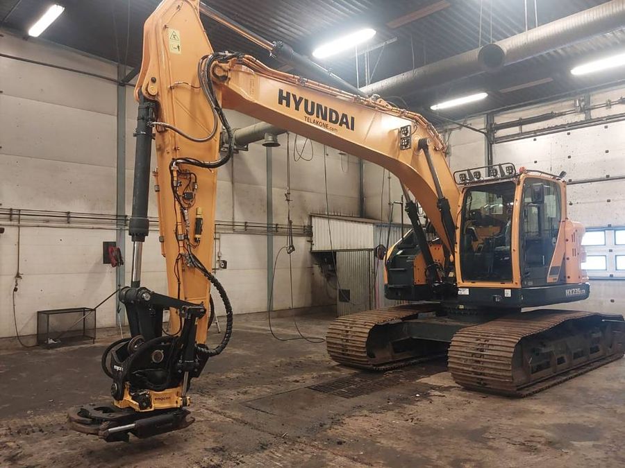 Hyundai HX 235 LCR
