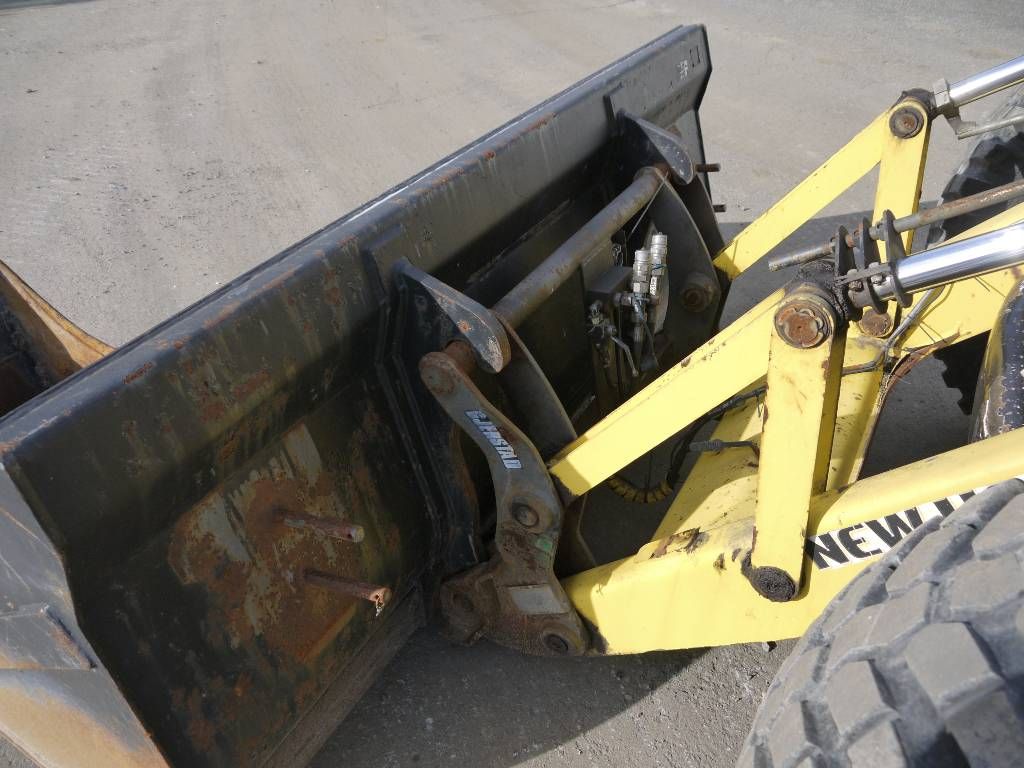 new-holland-b-115-4ps,cea3e19c.jpg