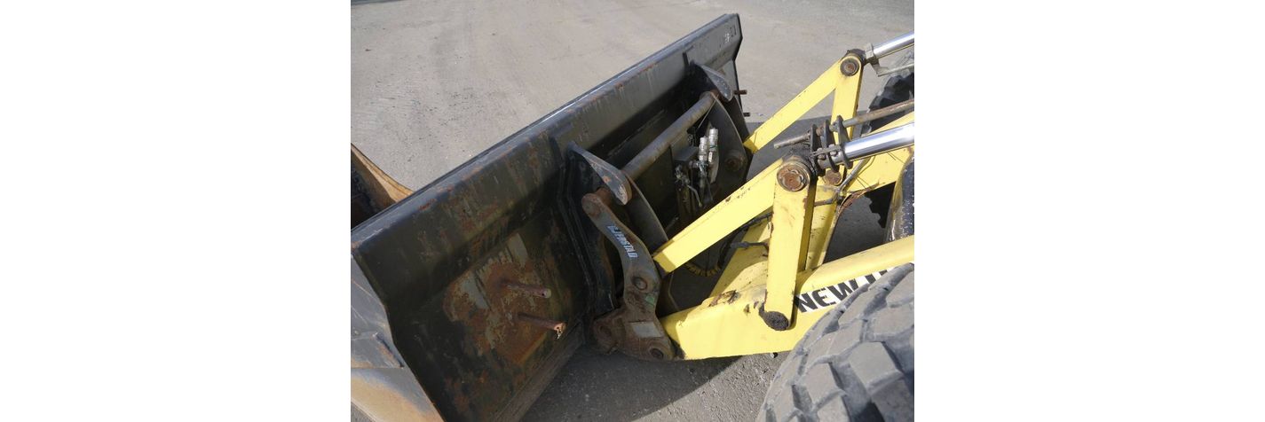new-holland-b-115-4ps,cea3e19c.jpg