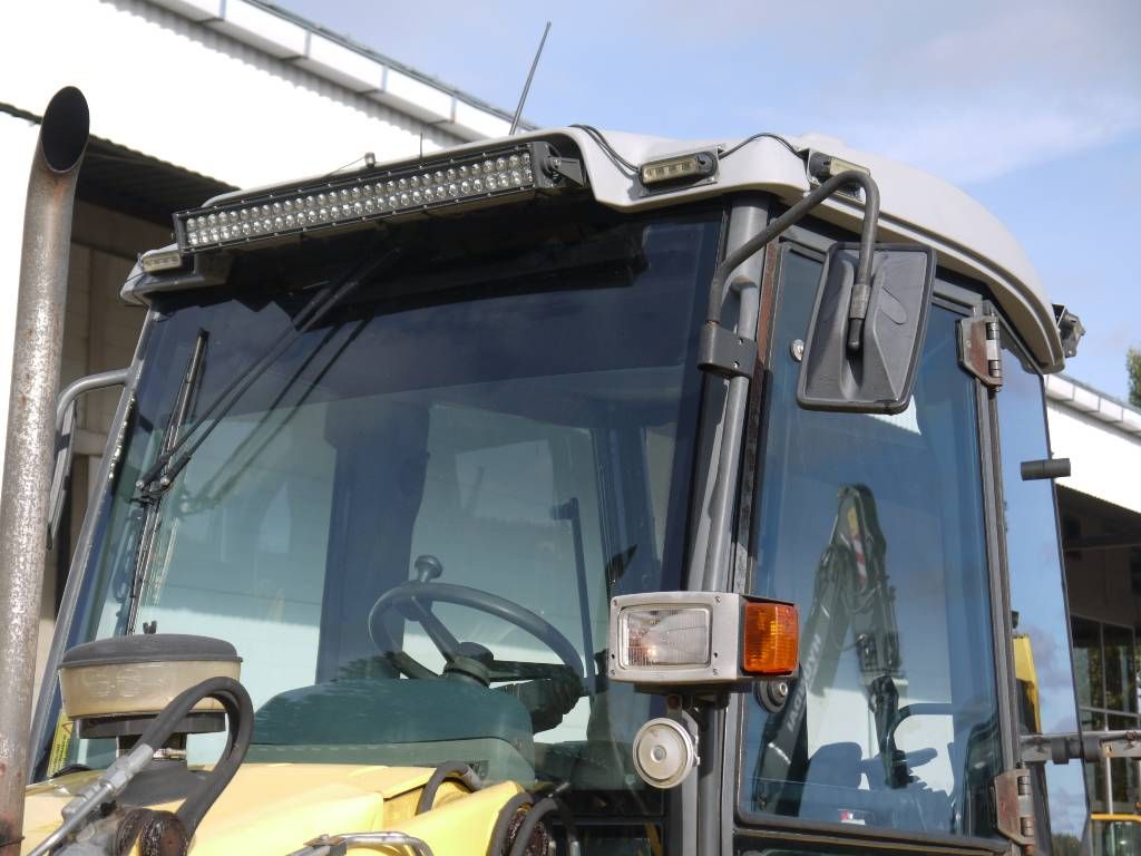 new-holland-b-115-4ps,e26cfab7.jpg