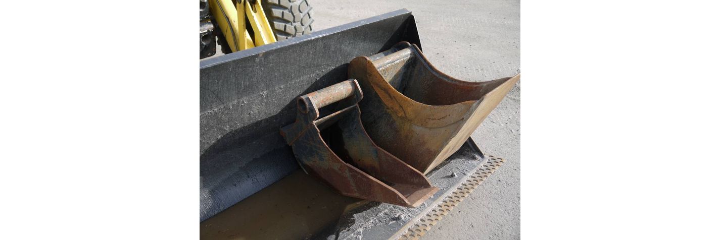 new-holland-b-115-4ps,fdfe8ca2.jpg
