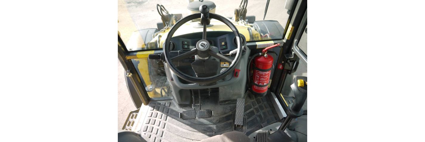 new-holland-b-115-4ps,8f06aa8a.jpg