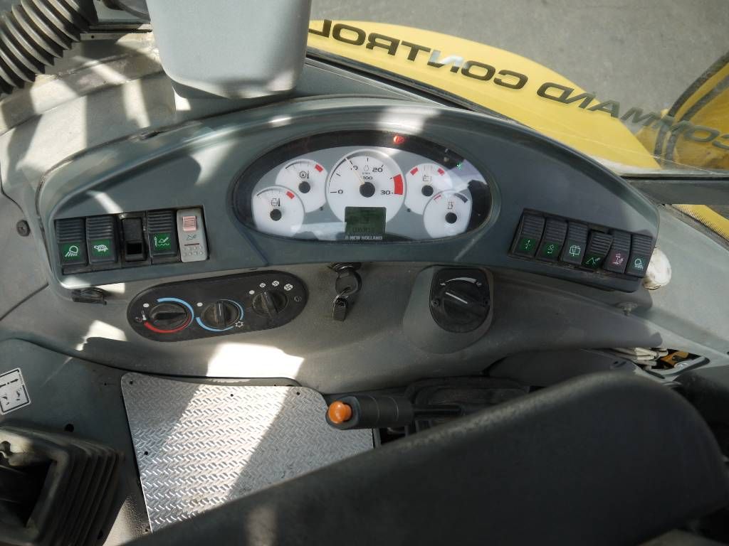 new-holland-b-115-4ps,e09185dc.jpg