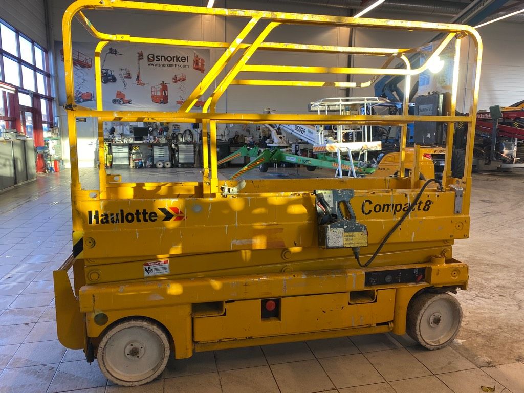 haulotte-compact-8-uudet-akut,056fdf1f.jpg