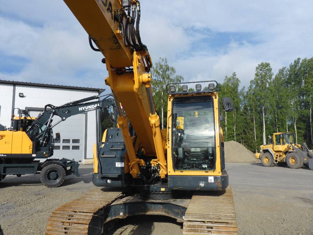 hyundai-r-235-lcr-9a-2pc,72707b78.jpg