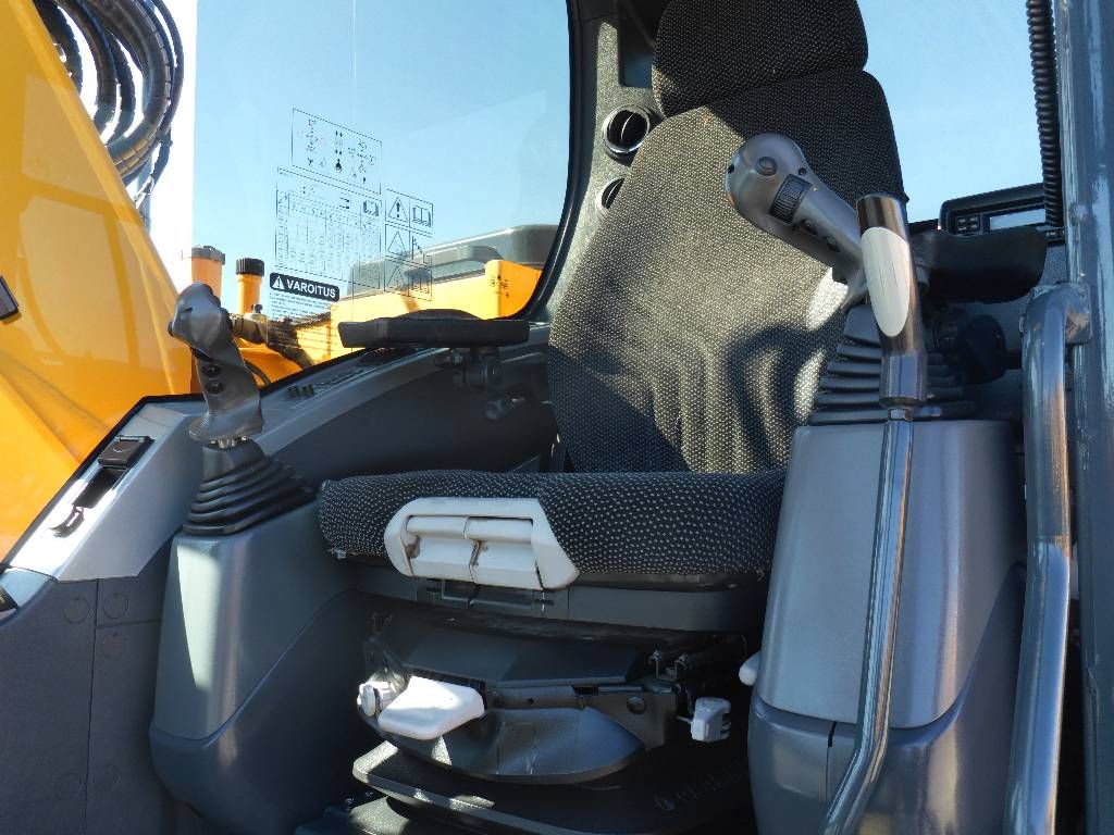hyundai-hx-145-lcr,ee53cb38.jpg