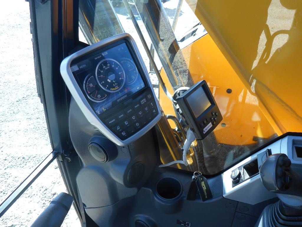 hyundai-hx-145-lcr,10143d64.jpg
