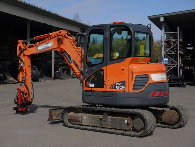 Doosan DX 60 R