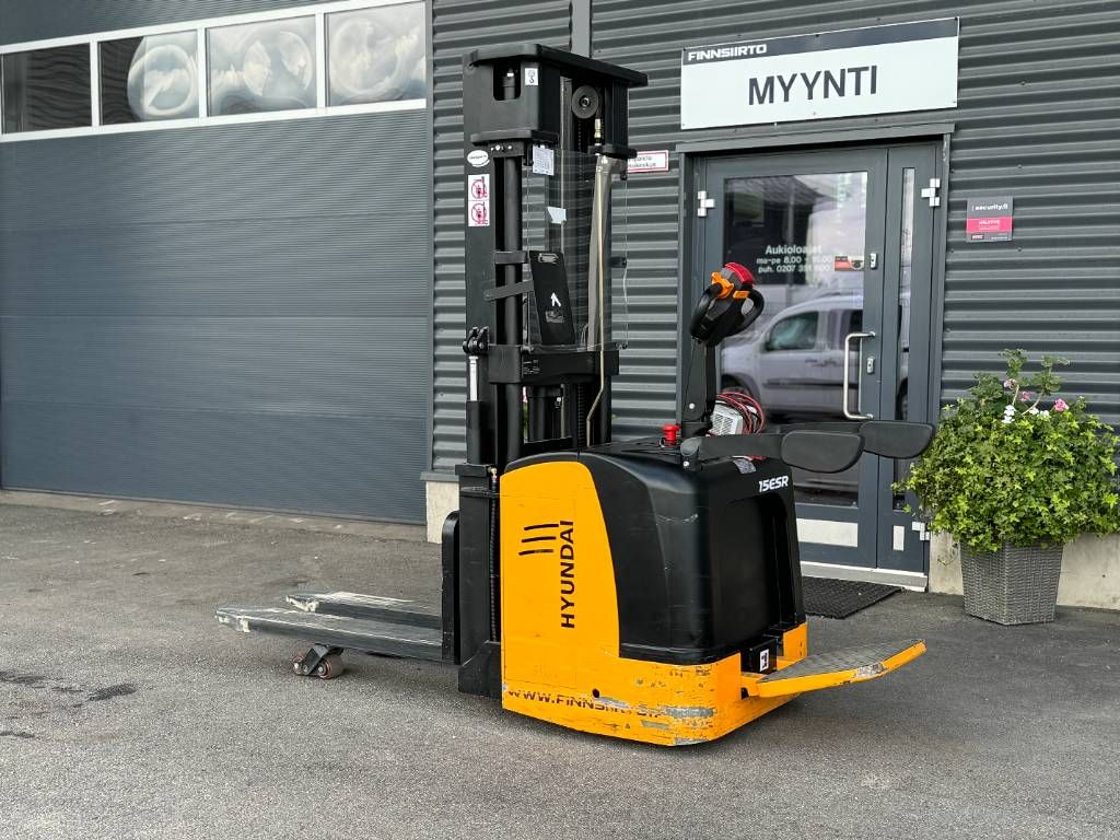 hyundai-15esr,67fb11af.jpg