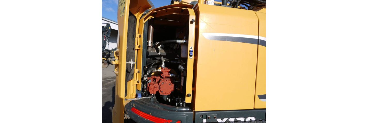 hyundai-hx-130-lcr,8b32dcec.jpg