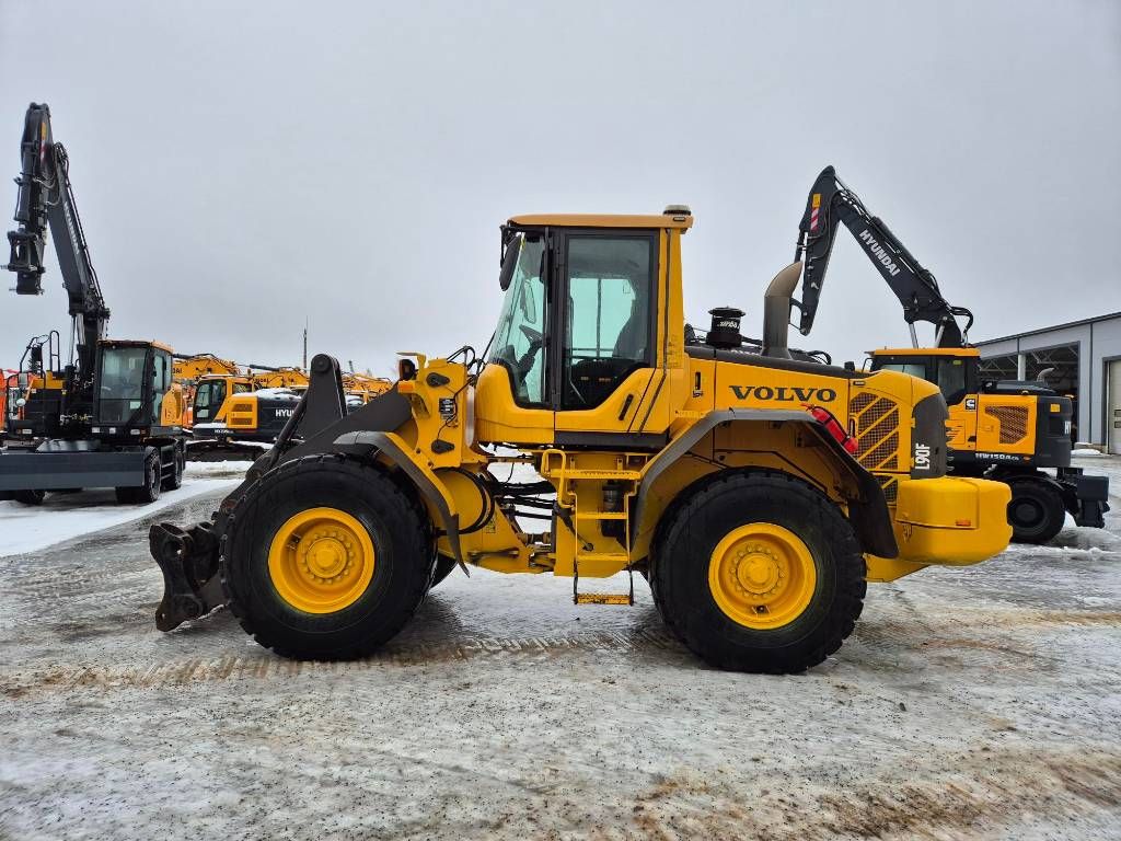 volvo-l-90-f,7a7b8bcf.jpg