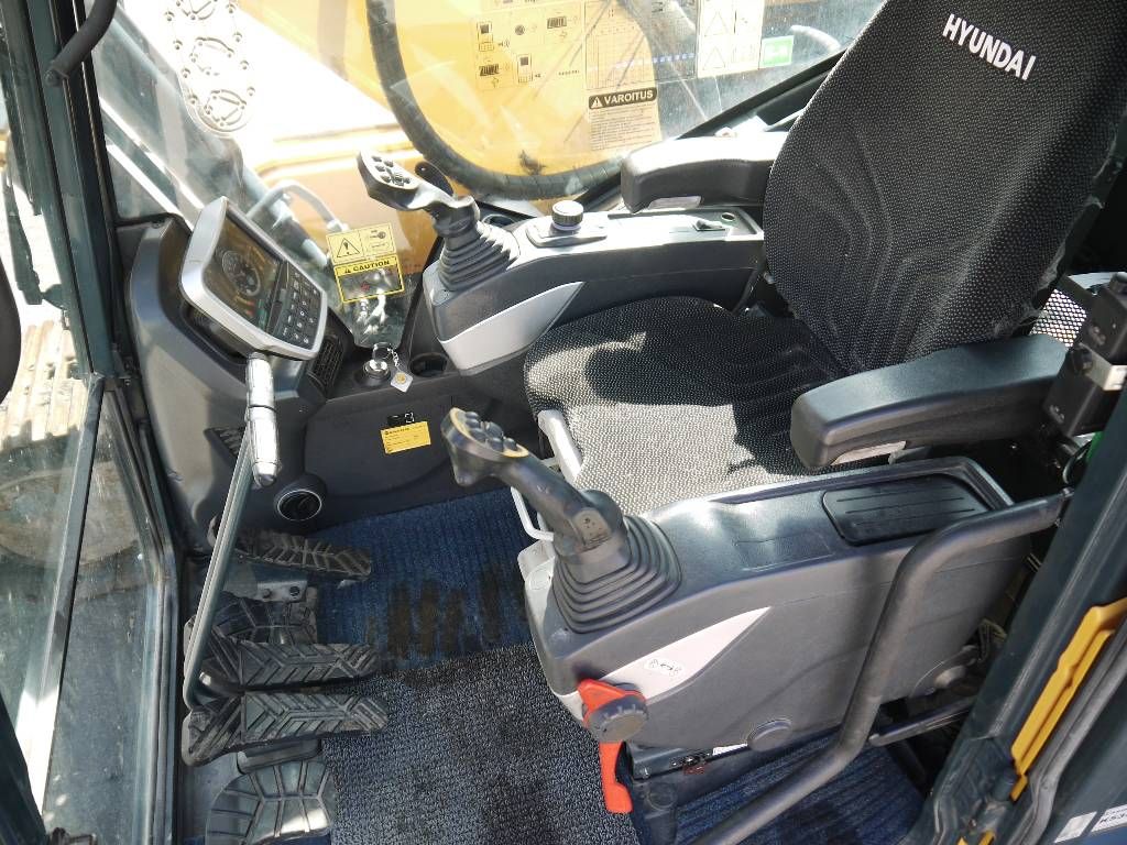 hyundai-hx-220-l,4c96d3e9.jpg