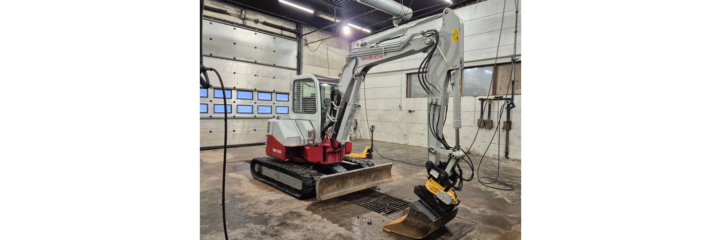 takeuchi-tb-153-fr,b37fd2f7.jpg