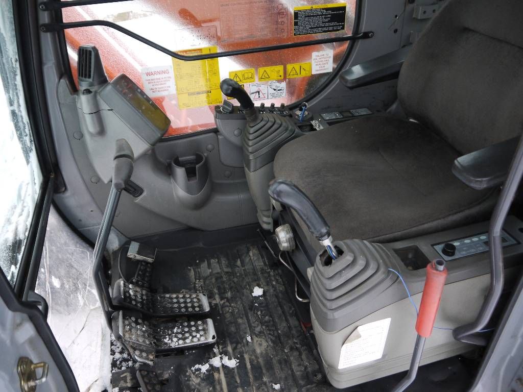 hitachi-zx-160-lc,afd65de4.jpg