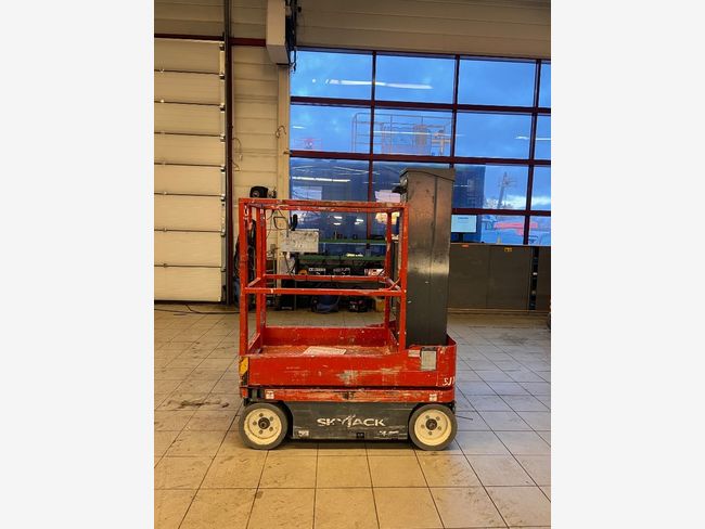 SkyJack SJ 16