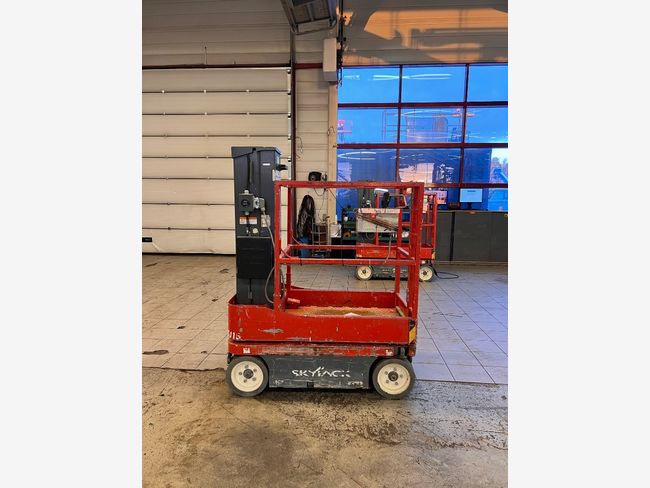 SkyJack SJ 16