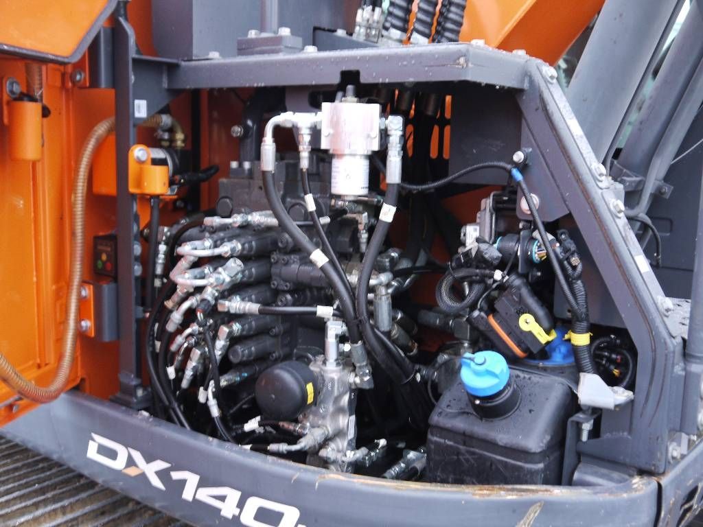 doosan-dx-140-lcr-5,6b20bcf6.jpg