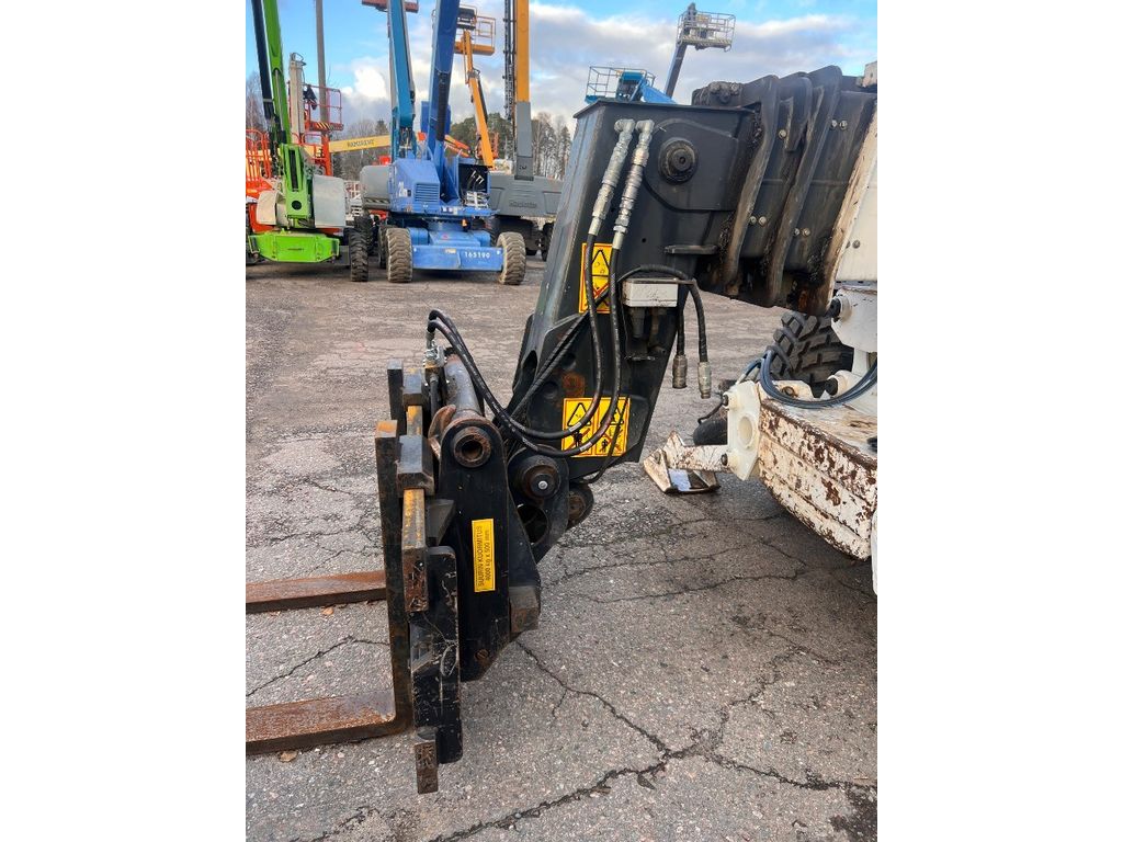bobcat-t-40-170,a060642b.jpg