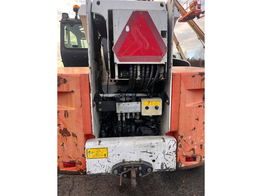 bobcat-t-40-170,828c610c.jpg
