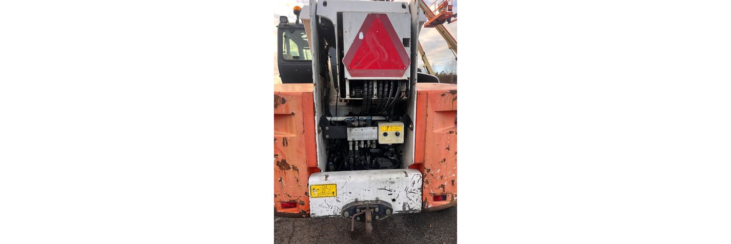 bobcat-t-40-170,828c610c.jpg